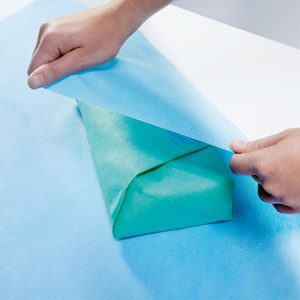 STERISHEET INTERLEAVED 357 NW G/347 SMS B - włóknina zielona / niebieska - 52 g/m2